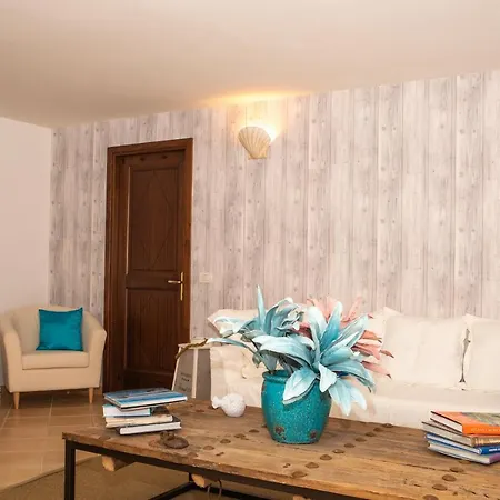 Lisa Verde Mare Villa